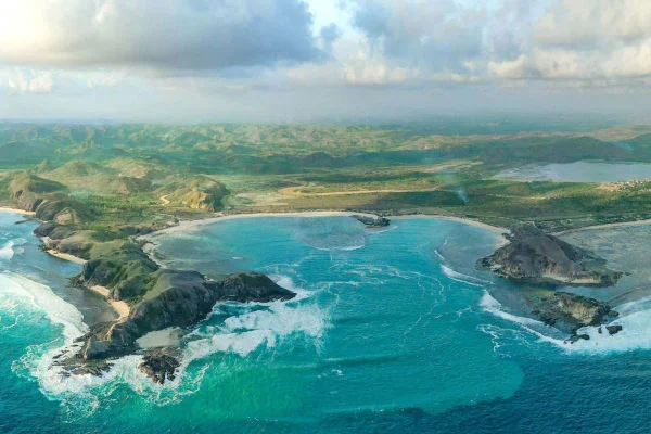 gambar-10 Pantai Terindah di Lombok yang Wajib Dikunjungi